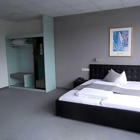 Businesshotel & Stuttgart-vaihingen Hotel Stoccarda