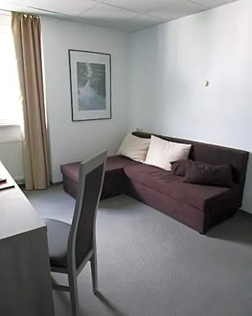 Businesshotel & Stuttgart-vaihingen Hotel 4*